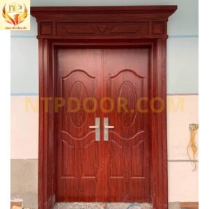 Ảnh cửa thép vân gỗ 2 cánh NS2H1 thực tế