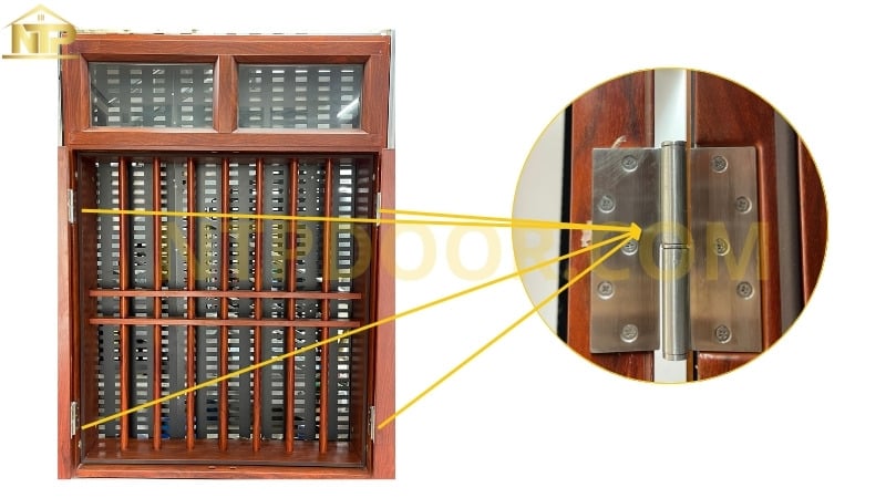Cửa sổ thép vân gỗ 2 cánh CS2H0K 3 Bản lề cửa sổ thép vân gỗ 2 cánh nhà NTPDoor