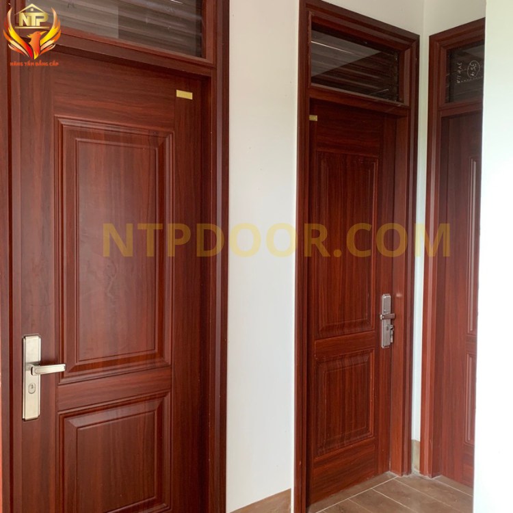 NTP thi công lắp đặt cửa cho căn hộ mini