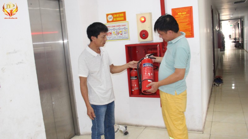 10+ thiết bị phòng cháy chữa cháy cần thiết cho chung cư mini, hộ kinh doanh 13 Lắp đặt thiết bị phòng cháy chữa cháy ở chung cư